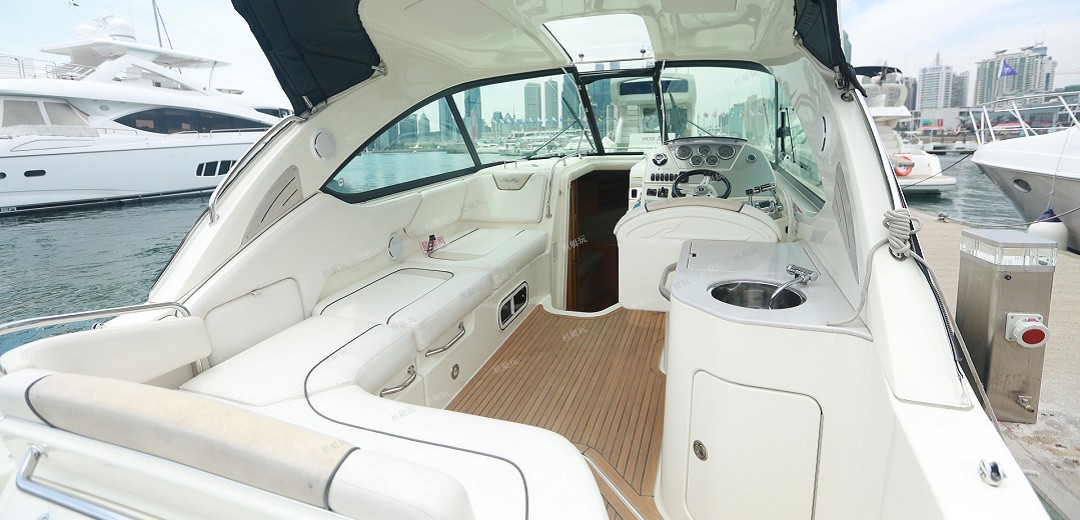 Searay305運動艇